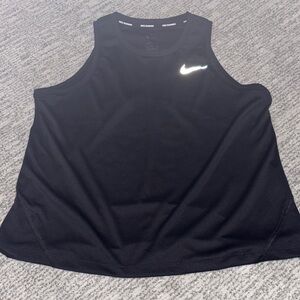 Nike Black Women’s Athletic Tank Top with Reflective Swoosh